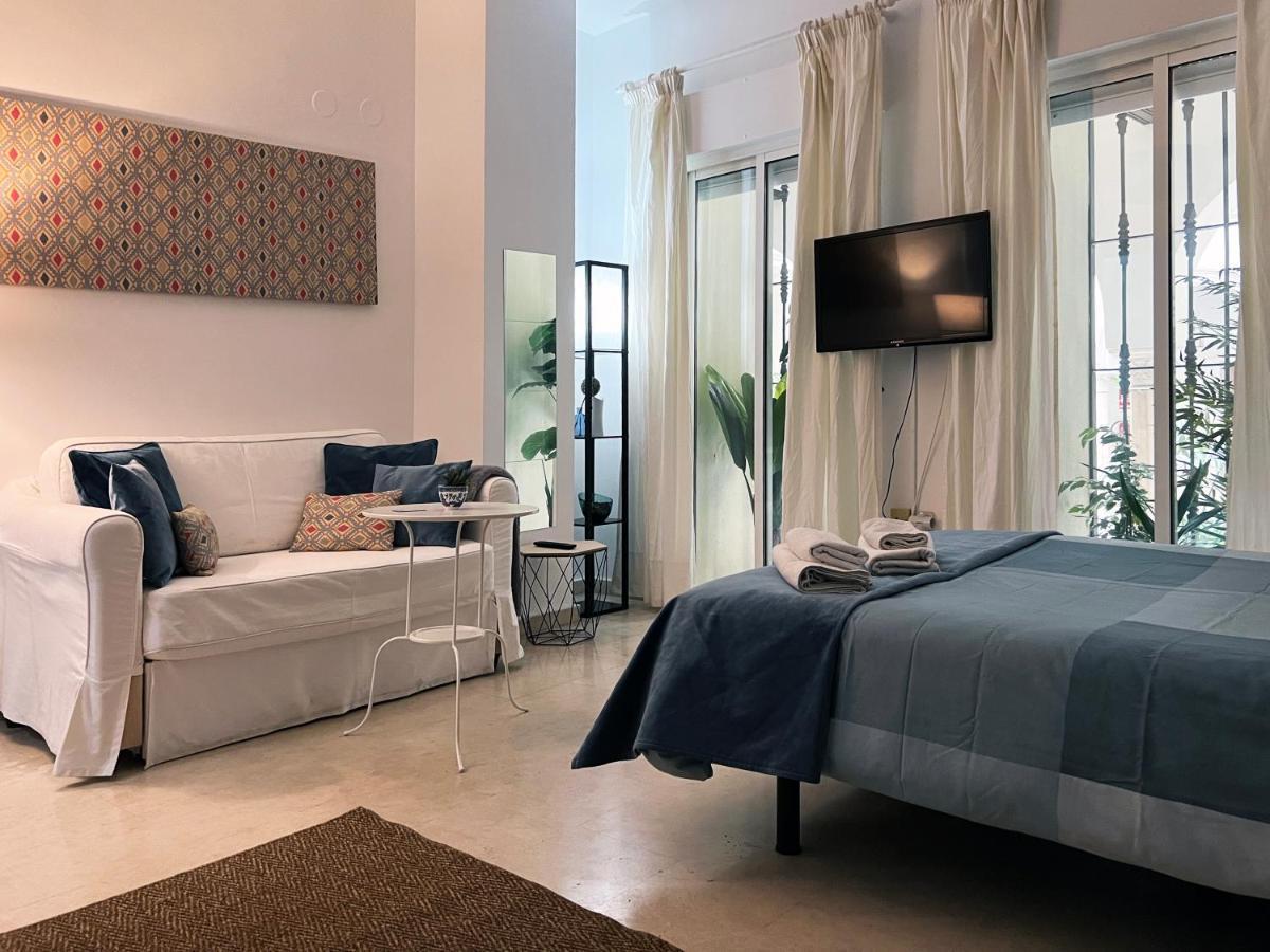 Estudio Suite San Vicente - Aloha Sevilla Buitenkant foto