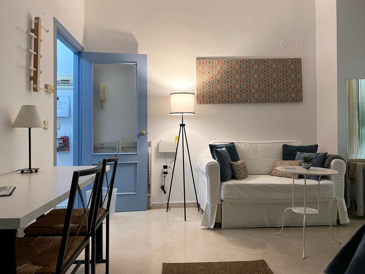 Estudio Suite San Vicente - Aloha Sevilla Buitenkant foto