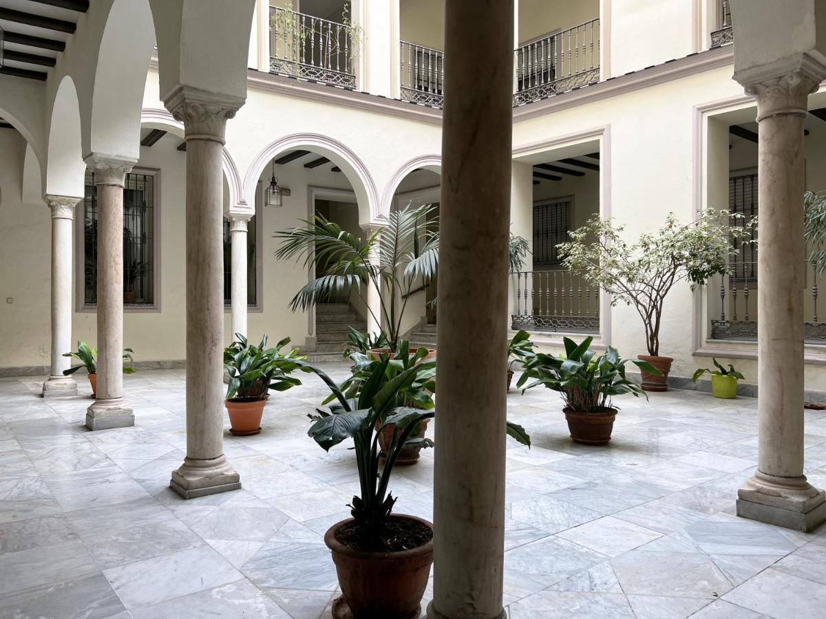 Estudio Suite San Vicente - Aloha Sevilla Buitenkant foto